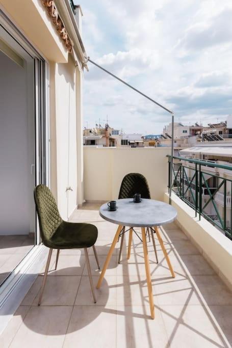 Adorable Sunny Studio With Private Balcony I Athènes Extérieur photo