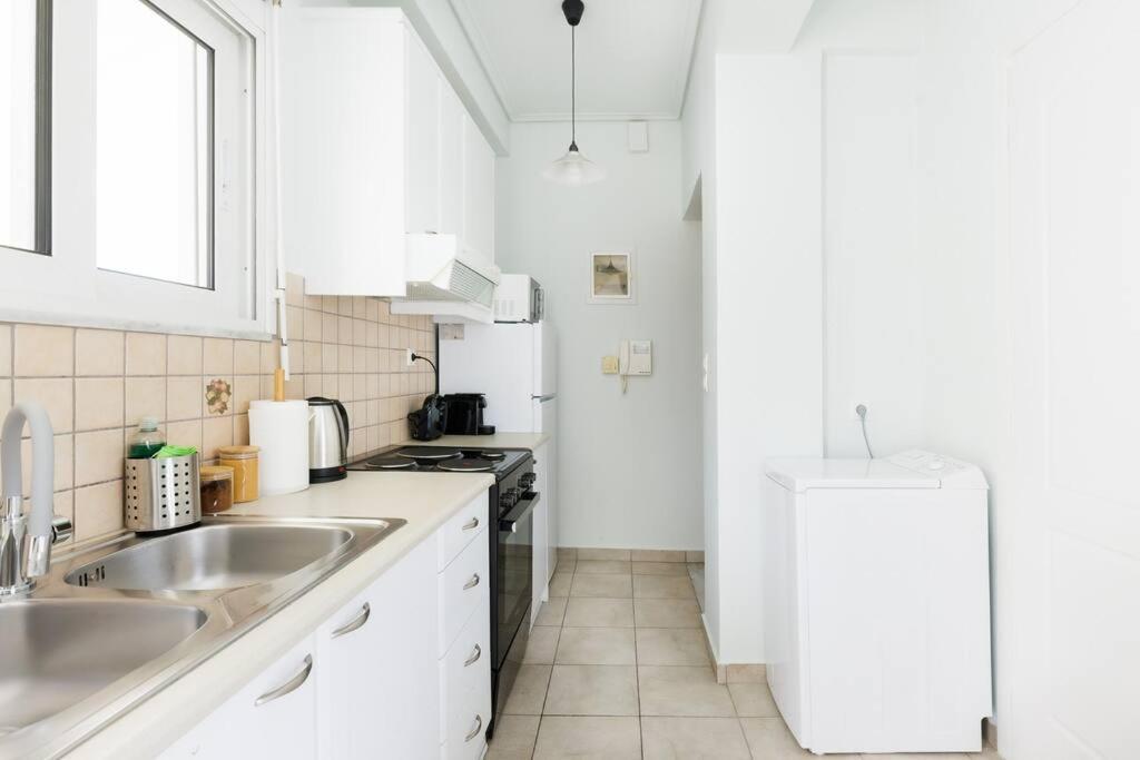 Adorable Sunny Studio With Private Balcony I Athènes Extérieur photo