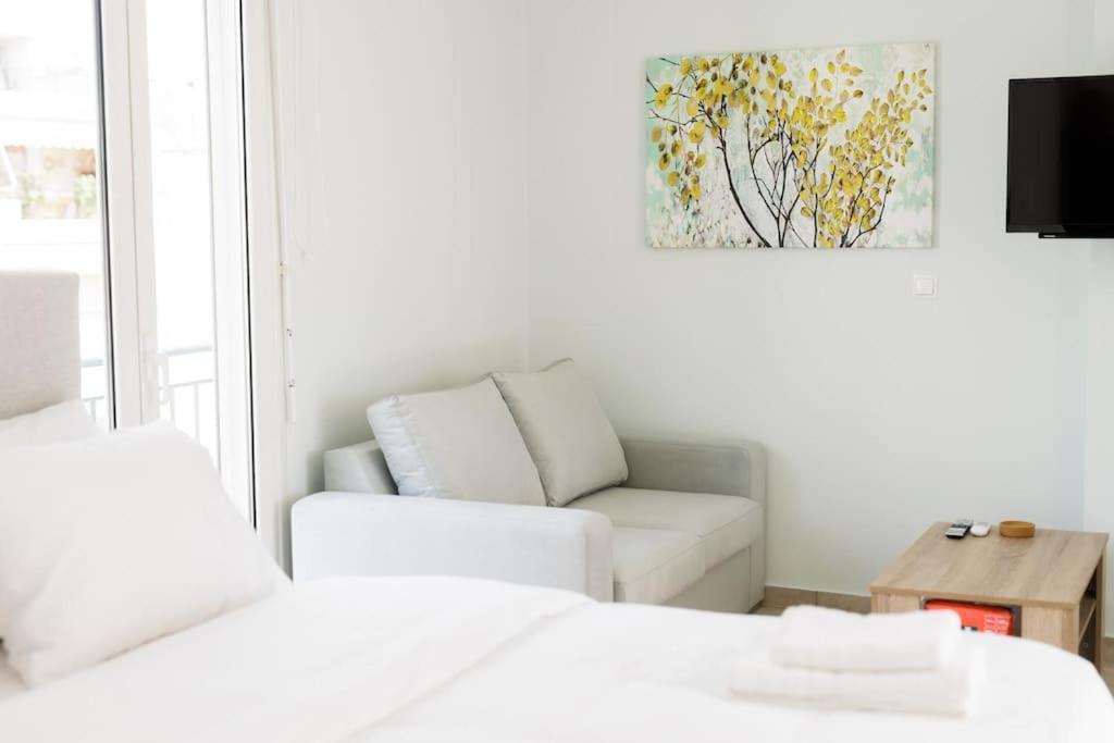 Adorable Sunny Studio With Private Balcony I Athènes Extérieur photo